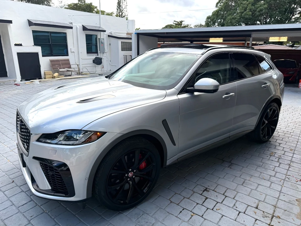 2021 Jaguar F-Pace SVR - Image 9 of 21