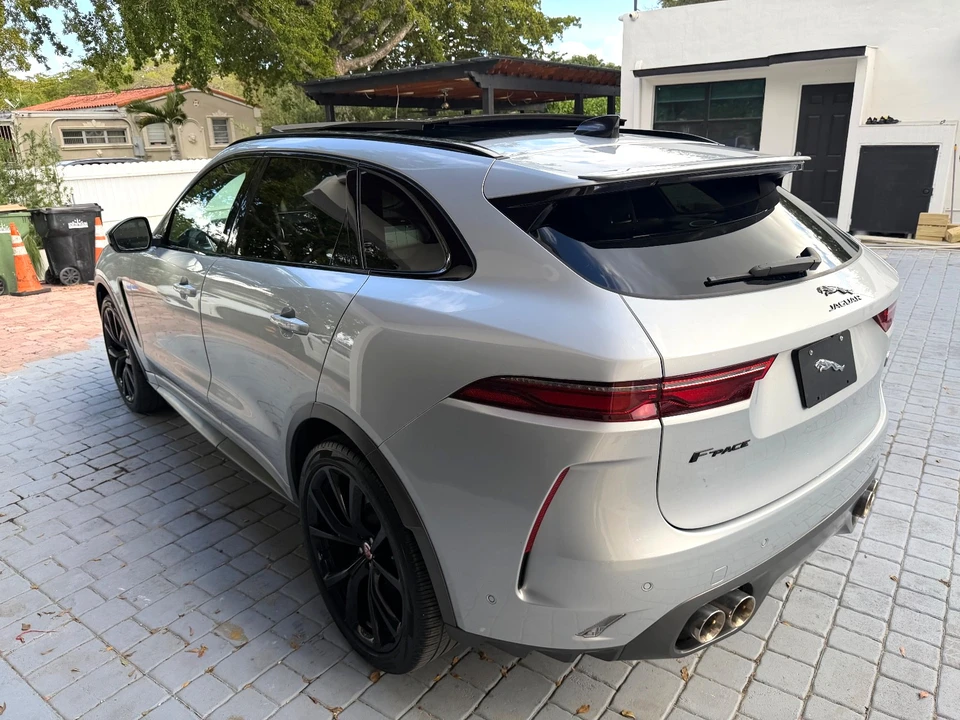 2021 Jaguar F-Pace SVR - Image 18 of 21