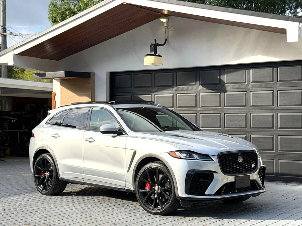 2021 Jaguar F-Pace SVR - Image 2 of 21