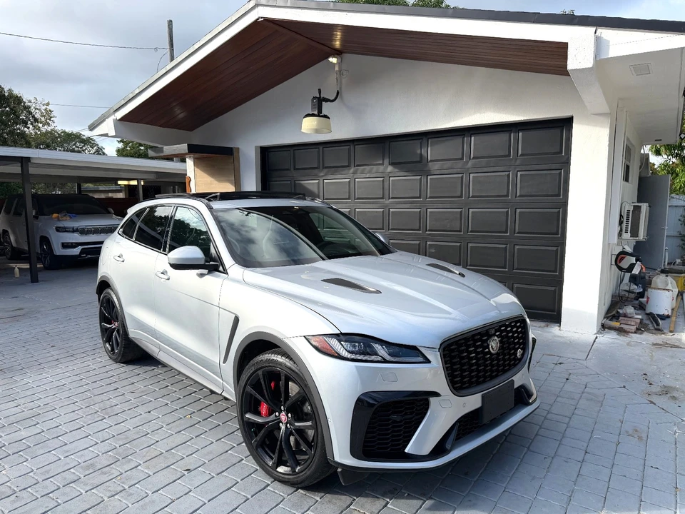 2021 Jaguar F-Pace SVR - Image 3 of 21