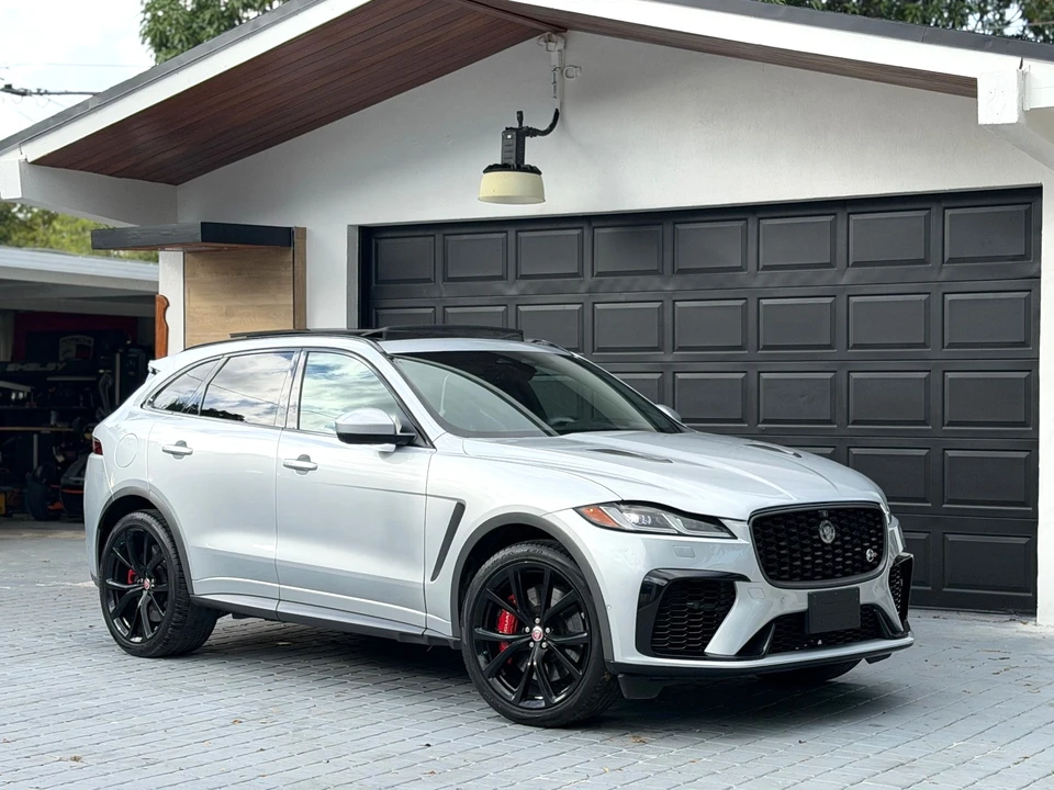 2021 Jaguar F-Pace SVR - Image 4 of 21