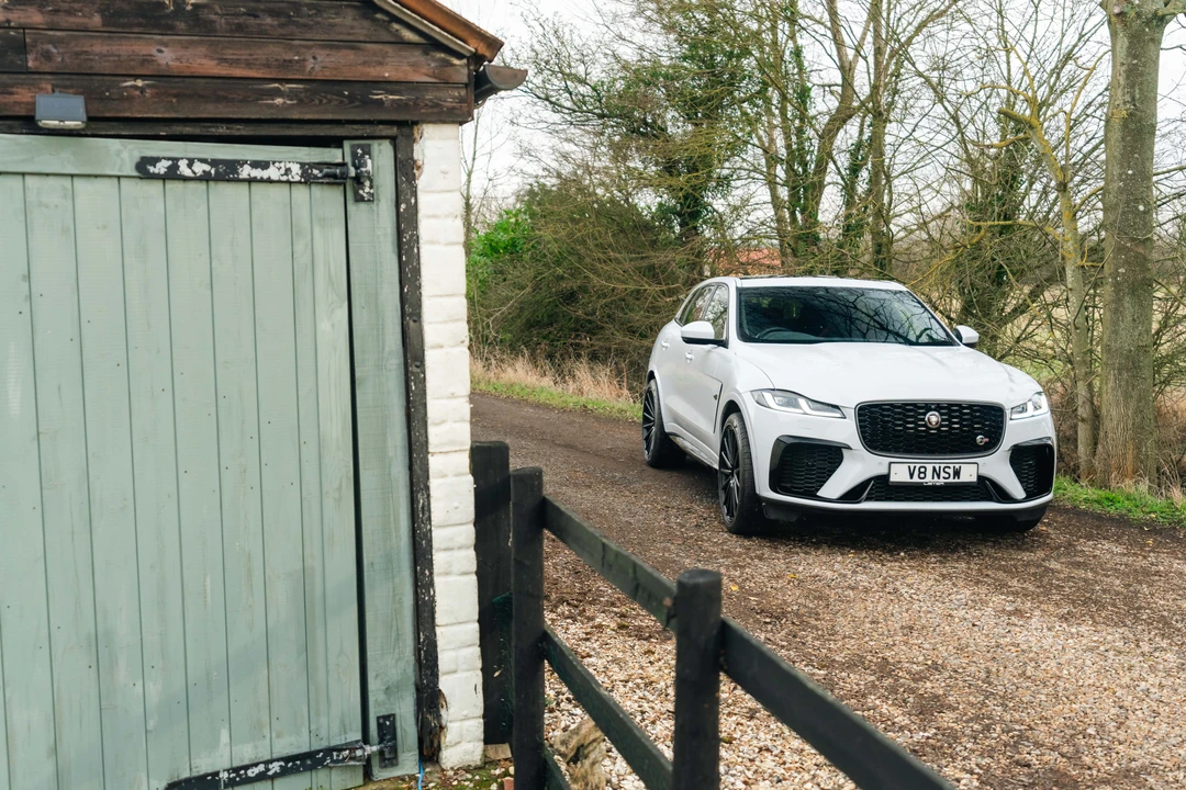 2021 Jaguar F-Pace SVR - Image 12 of 31
