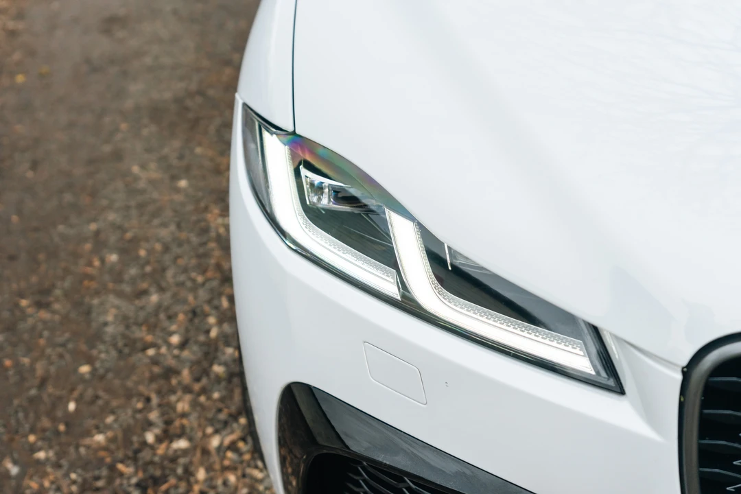 2021 Jaguar F-Pace SVR - Image 19 of 31