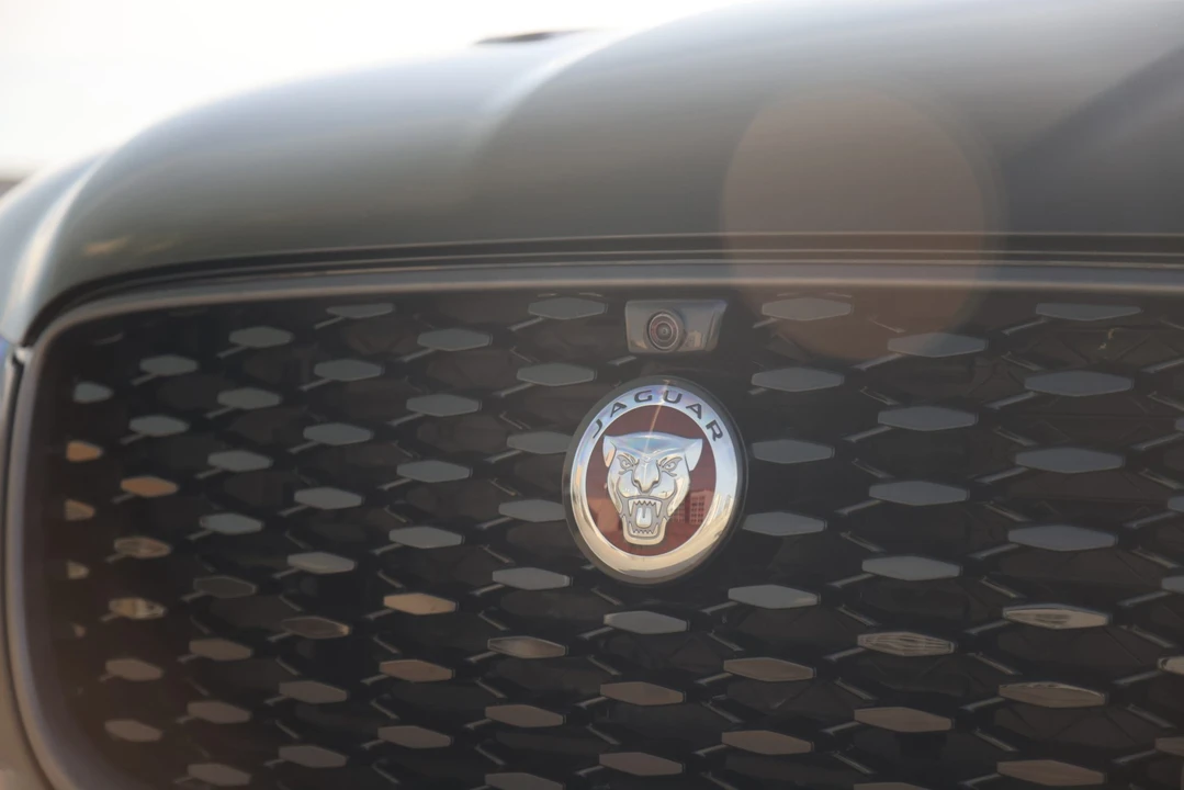 2021 Jaguar F-Pace SVR - Image 21 of 31