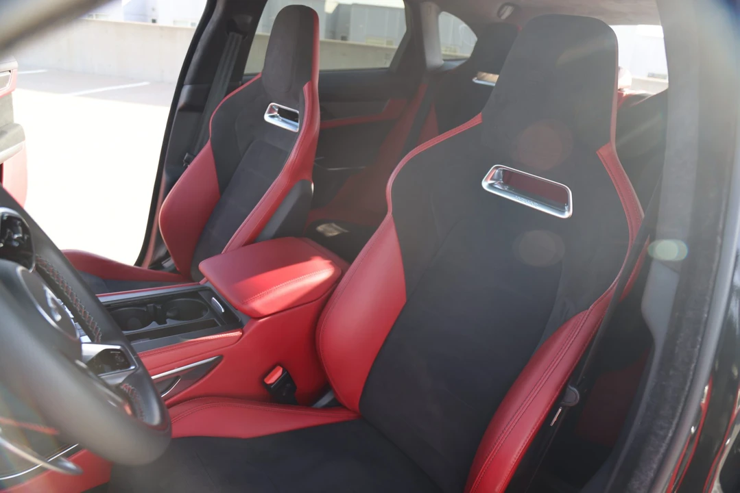 2021 Jaguar F-Pace SVR - Image 29 of 31