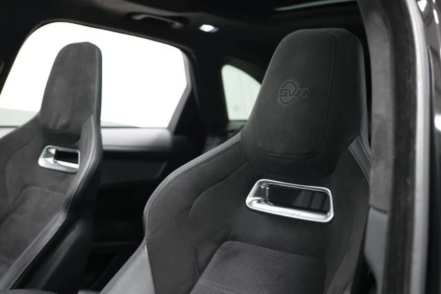 2021 Jaguar F-Pace SVR - Image 18 of 21