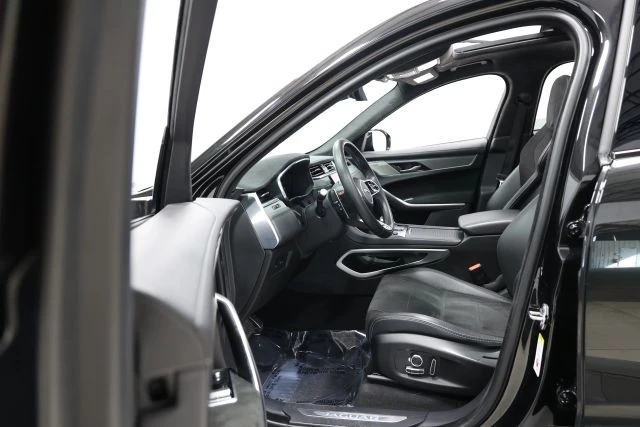 2021 Jaguar F-Pace SVR - Image 15 of 21
