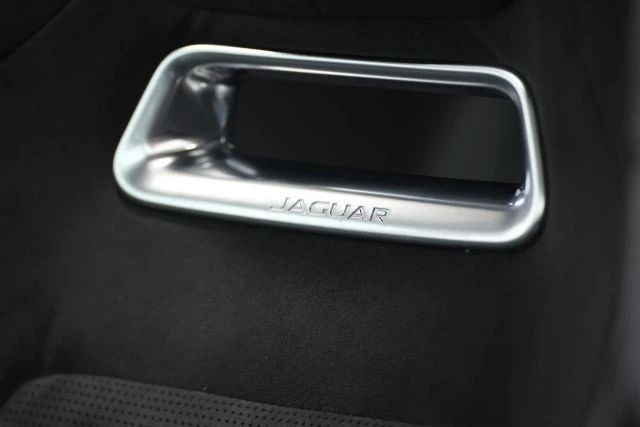2021 Jaguar F-Pace SVR - Image 19 of 21
