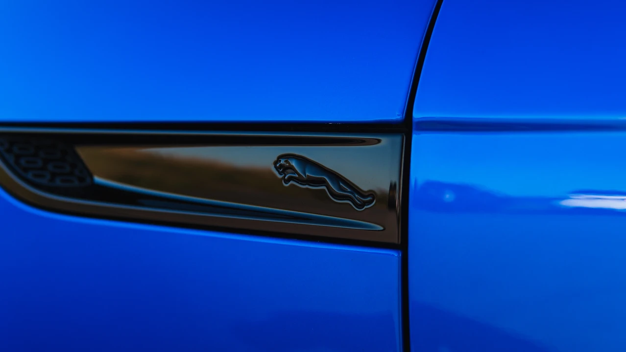 2021 Jaguar F-Type 2nd Gen - Image 11 of 31