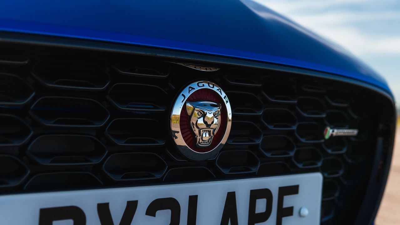 2021 Jaguar F-Type 2nd Gen - Image 16 of 31