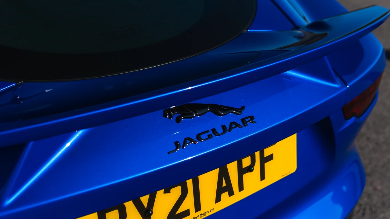 2021 Jaguar F-Type 2nd Gen - Image 23 of 31