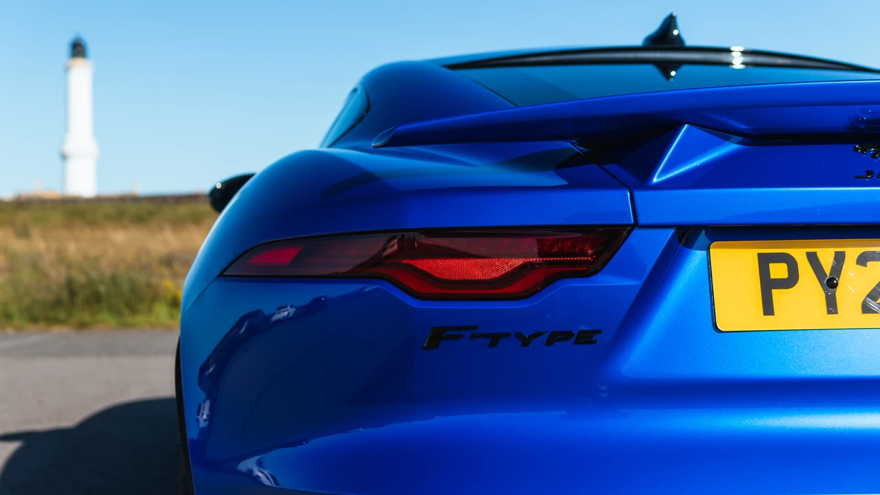 2021 Jaguar F-Type 2nd Gen - Image 24 of 31