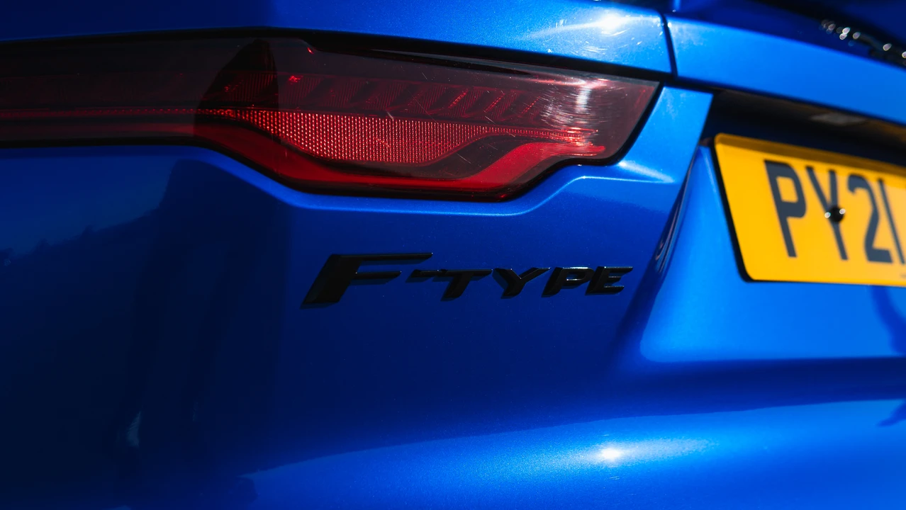 2021 Jaguar F-Type 2nd Gen - Image 25 of 31