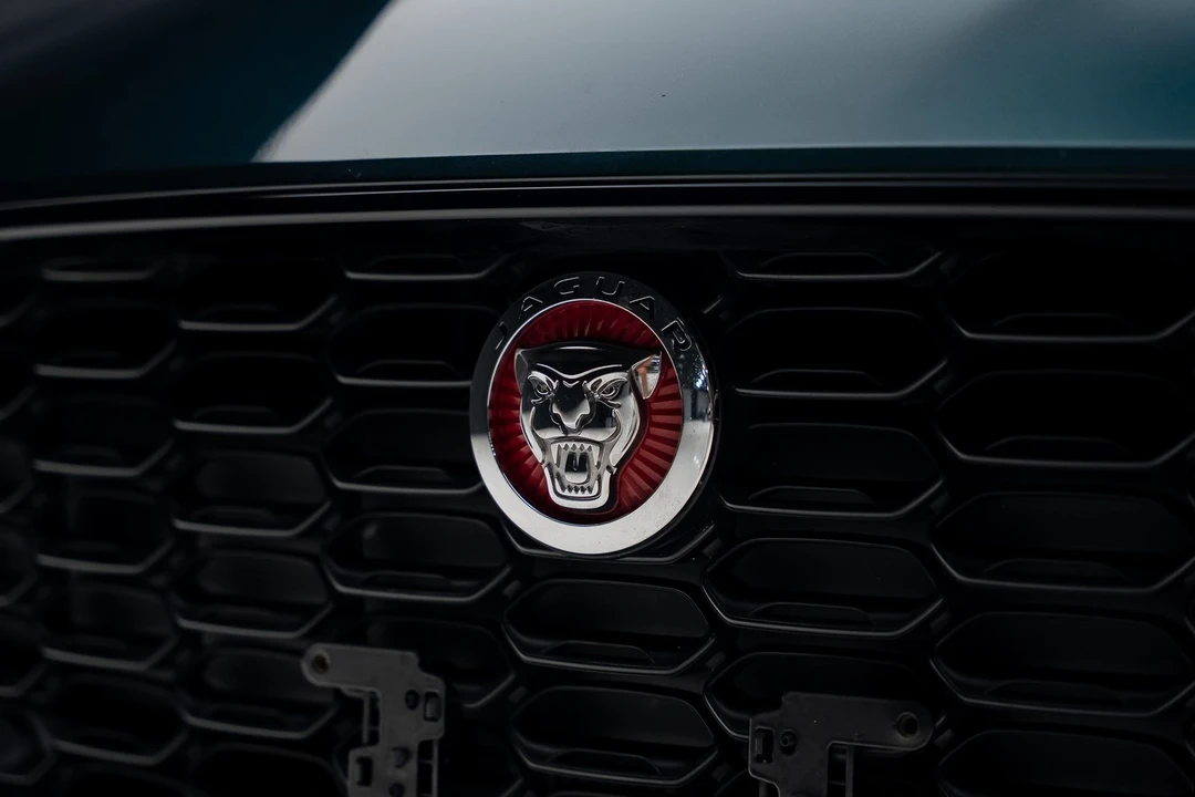 2021 Jaguar F-Type R 2nd Gen - Image 15 of 31