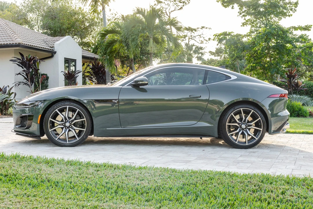 2021 Jaguar F-Type R 2nd Gen - Image 13 of 31