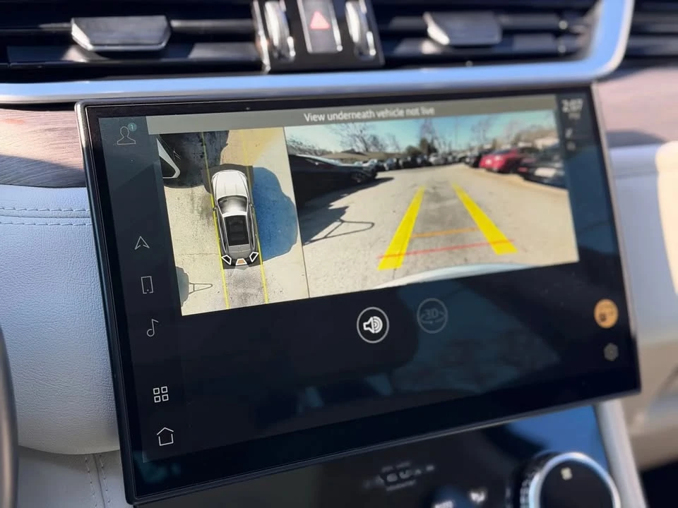2021 Jaguar F-Pace - Image 17 of 20