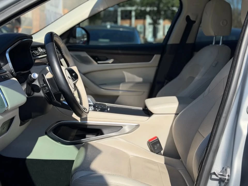 2021 Jaguar F-Pace - Image 8 of 20