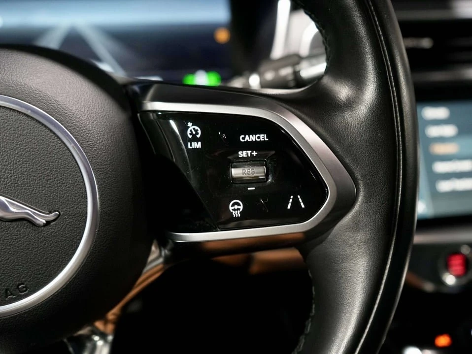 2021 Jaguar I-Pace - Image 17 of 20