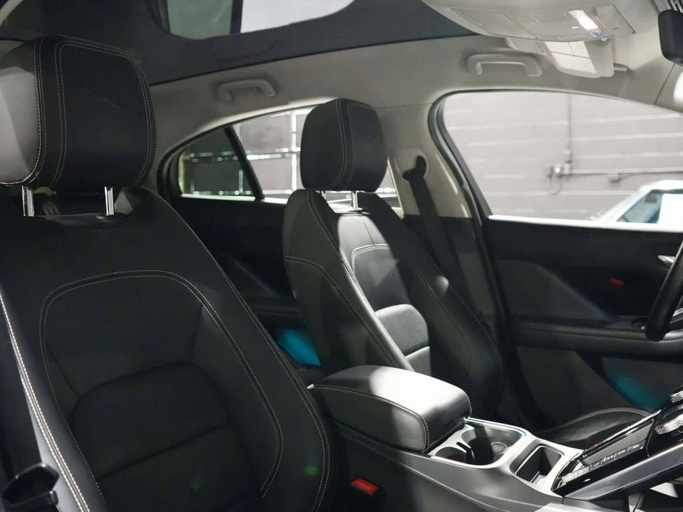 2021 Jaguar I-Pace - Image 11 of 20