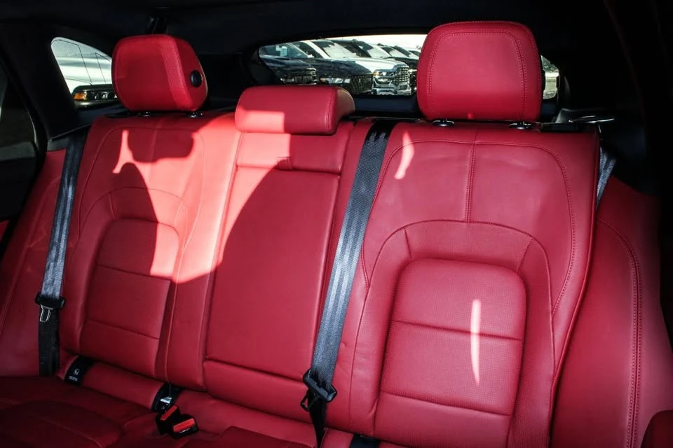 2021 Jaguar F-Pace - Image 14 of 19