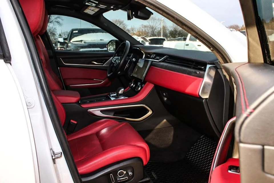 2021 Jaguar F-Pace - Image 15 of 19