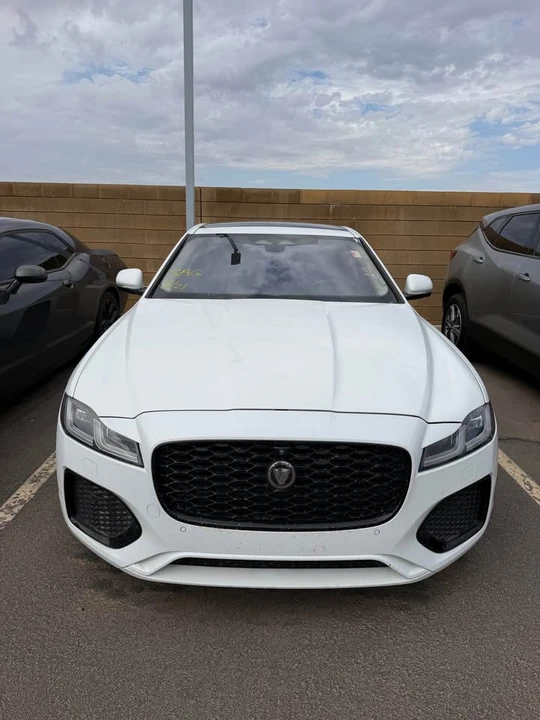 2021 Jaguar X260 XF - Image 2 of 8
