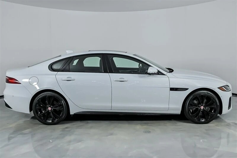 2021 Jaguar X260 XF - Image 14 of 21