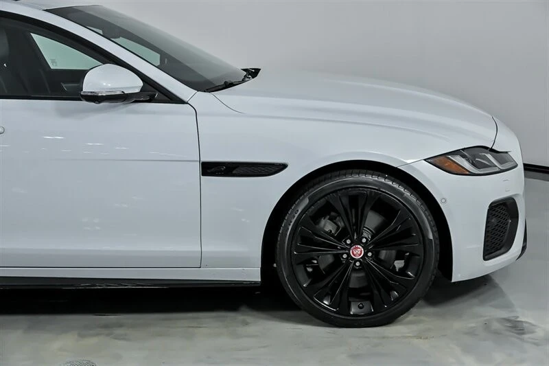 2021 Jaguar X260 XF - Image 15 of 21