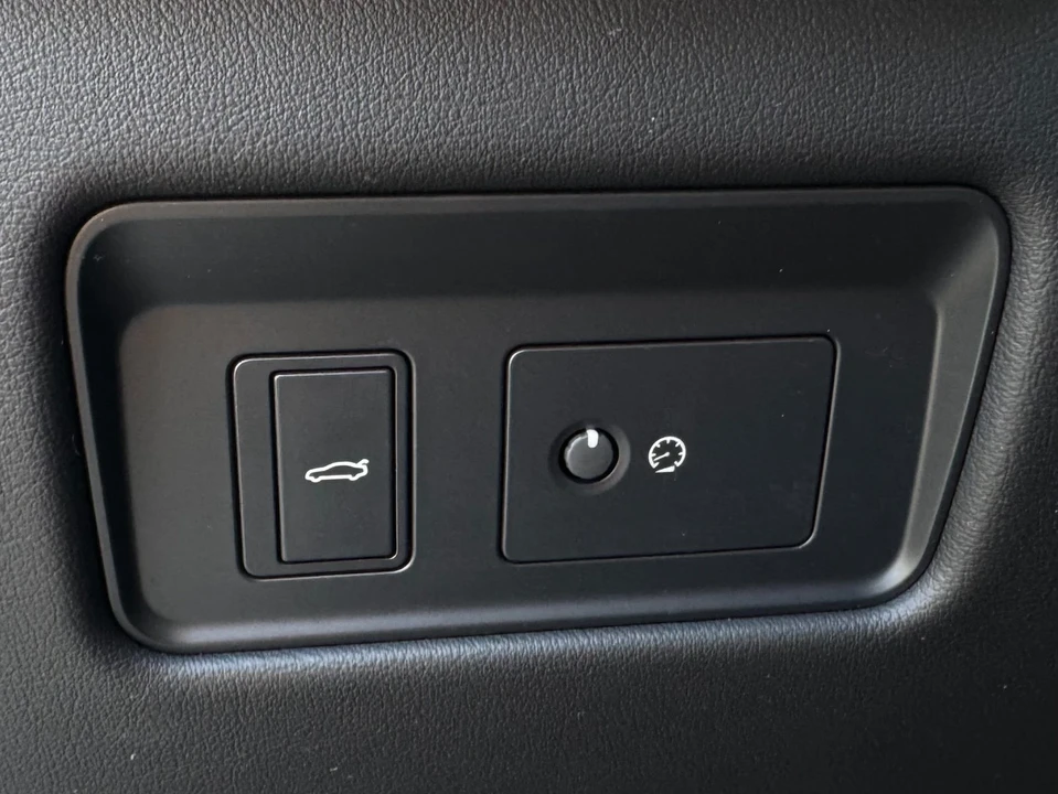 2021 Jaguar X260 XF - Image 18 of 21