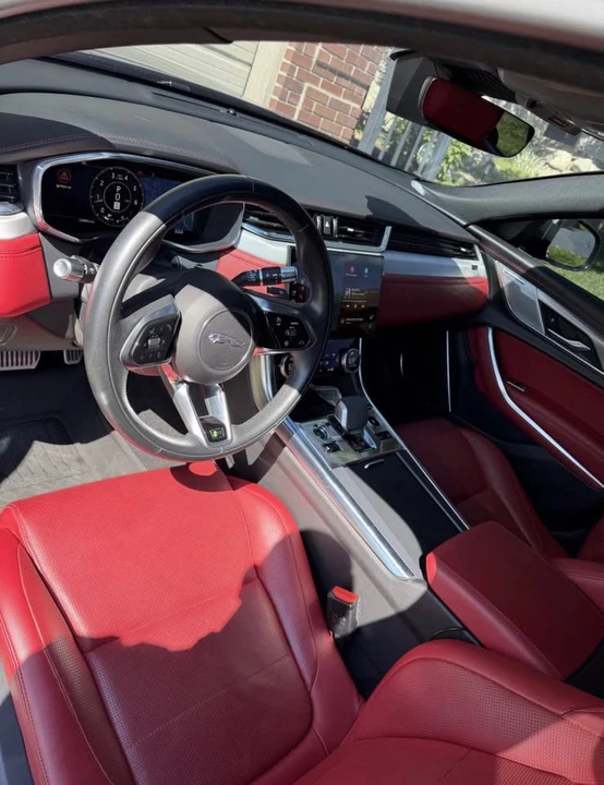 2021 Jaguar X260 XF - Image 4 of 9