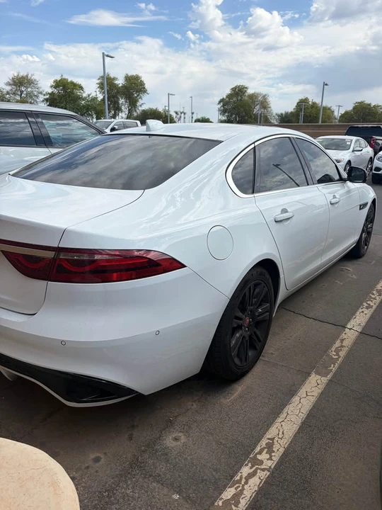 2021 Jaguar X260 XF - Image 4 of 8