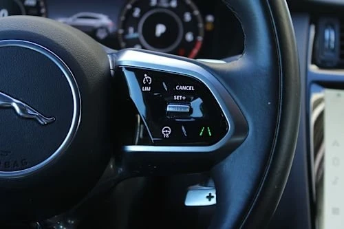 2021 Jaguar E-Pace - Image 10 of 18