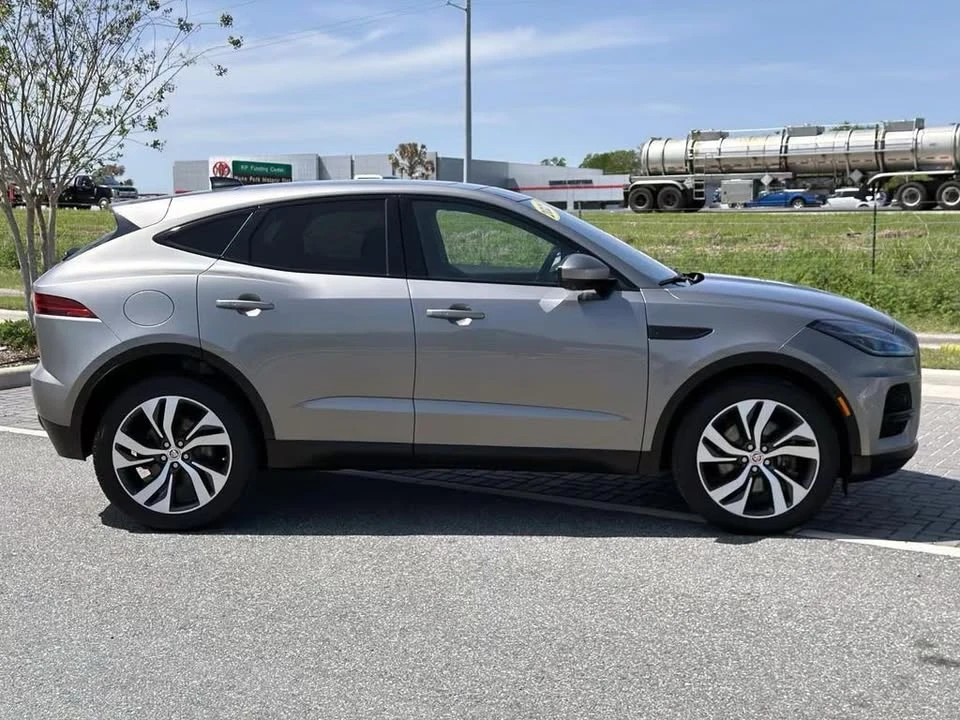 2021 Jaguar E-Pace - Image 6 of 12