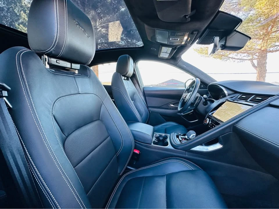 2021 Jaguar E-Pace - Image 16 of 18