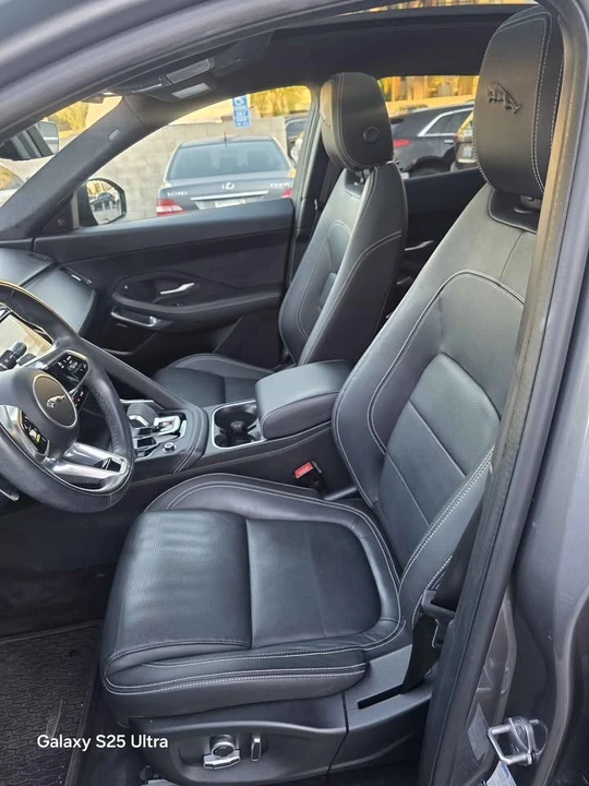 2021 Jaguar E-Pace - Image 10 of 16