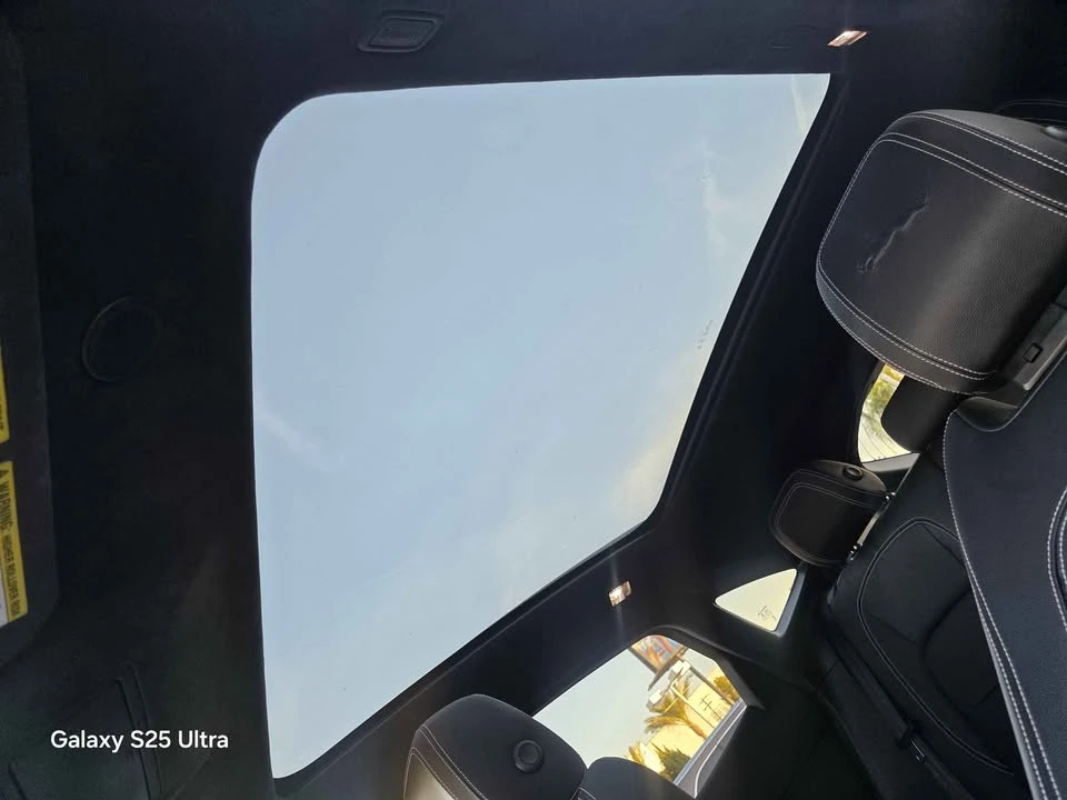 2021 Jaguar E-Pace - Image 16 of 20