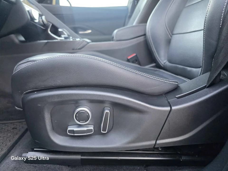2021 Jaguar E-Pace - Image 13 of 20