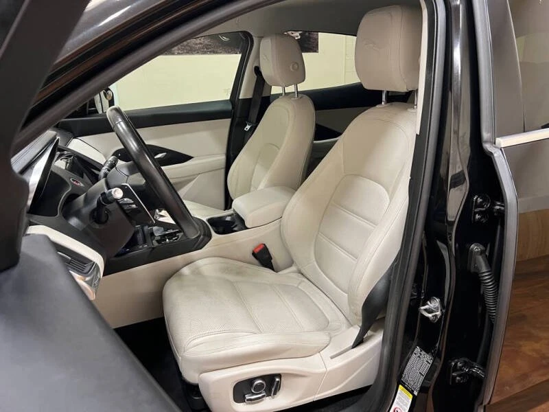 2021 Jaguar E-Pace - Image 10 of 18