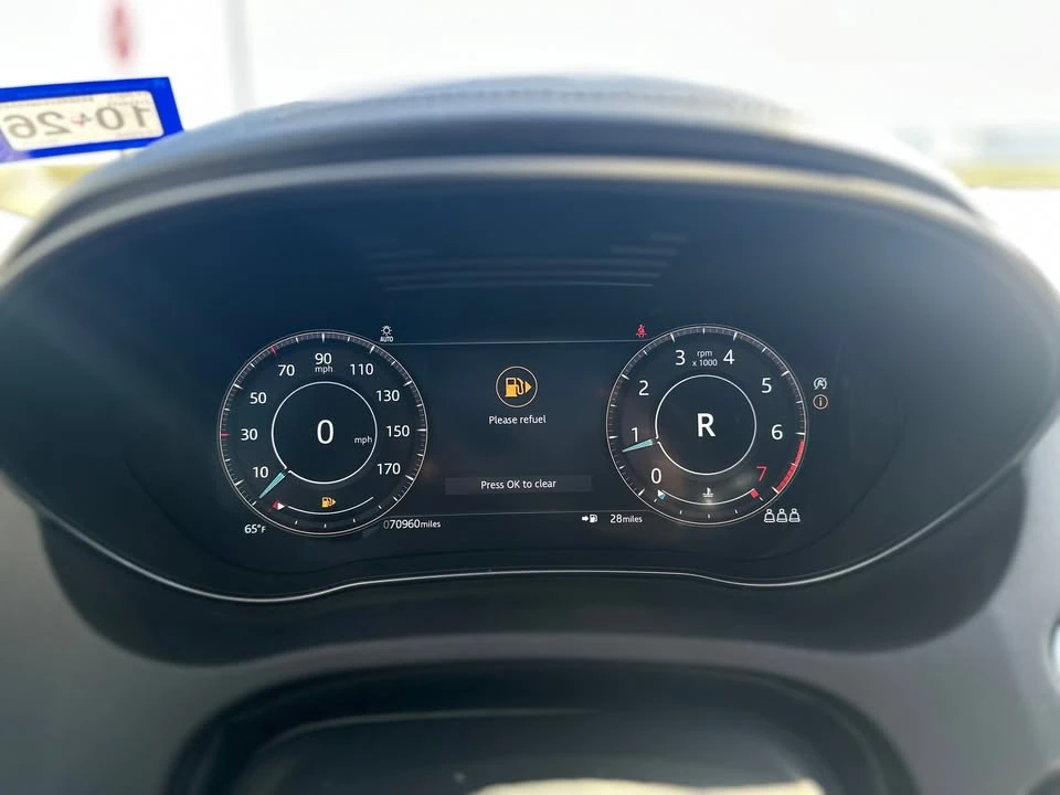 2021 Jaguar E-Pace - Image 9 of 12