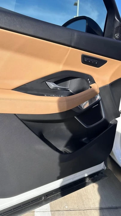2021 Jaguar E-Pace - Image 11 of 12
