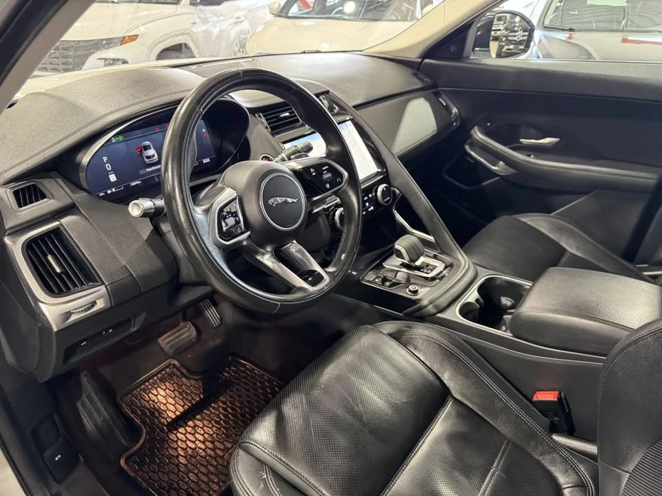 2021 Jaguar E-Pace - Image 10 of 19