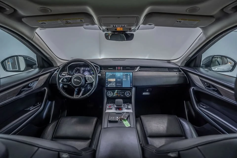 2021 Jaguar F-Pace - Image 11 of 20