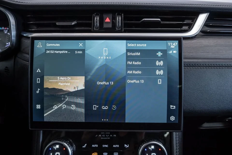 2021 Jaguar F-Pace - Image 17 of 20