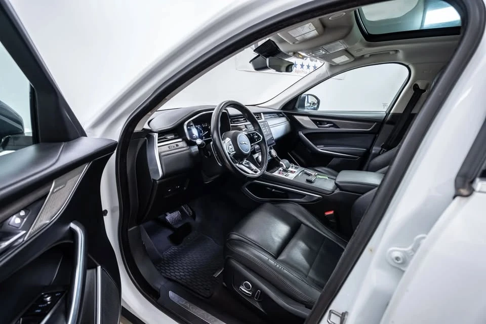 2021 Jaguar F-Pace - Image 18 of 20