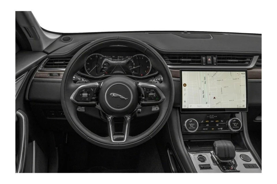 2021 Jaguar F-Pace - Image 4 of 6
