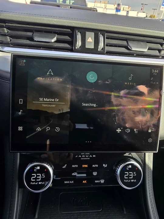 2021 Jaguar F-Pace - Image 7 of 14
