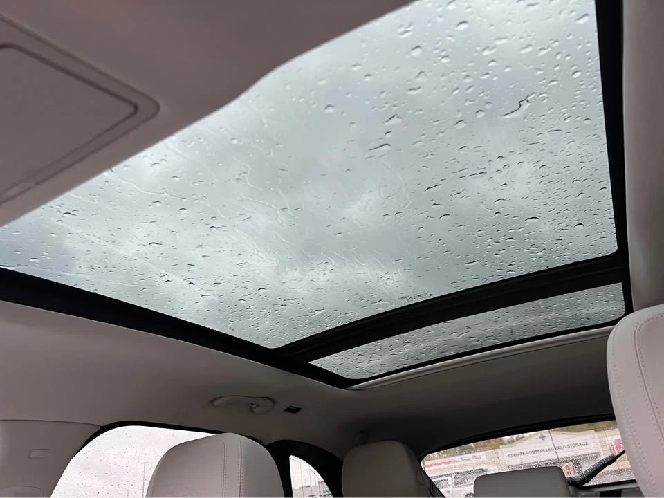 2021 Jaguar F-Pace - Image 7 of 8