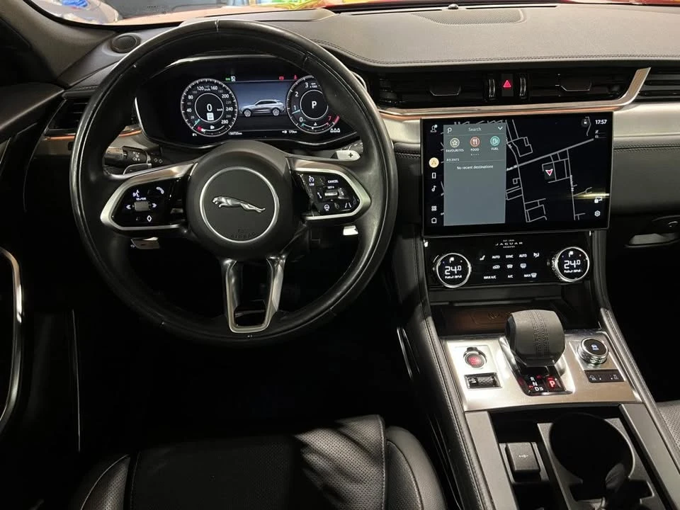 2021 Jaguar F-Pace - Image 7 of 18