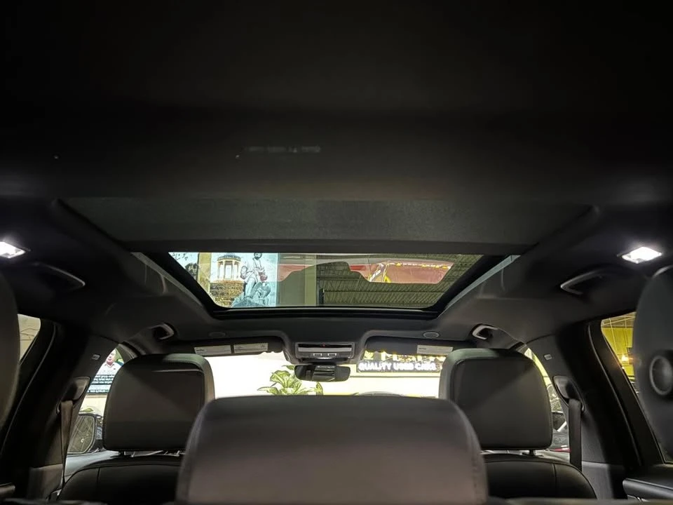 2021 Jaguar F-Pace - Image 12 of 18