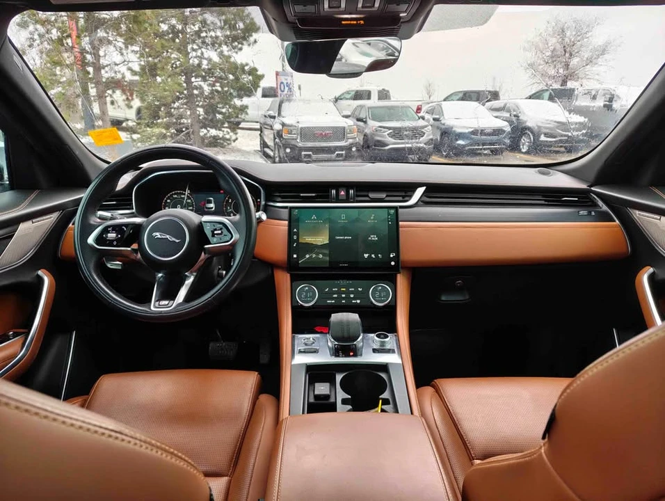 2021 Jaguar F-Pace - Image 5 of 5